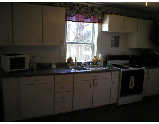 5 Ripley Place Worcester, MA 01610 - Photo 6 of 7