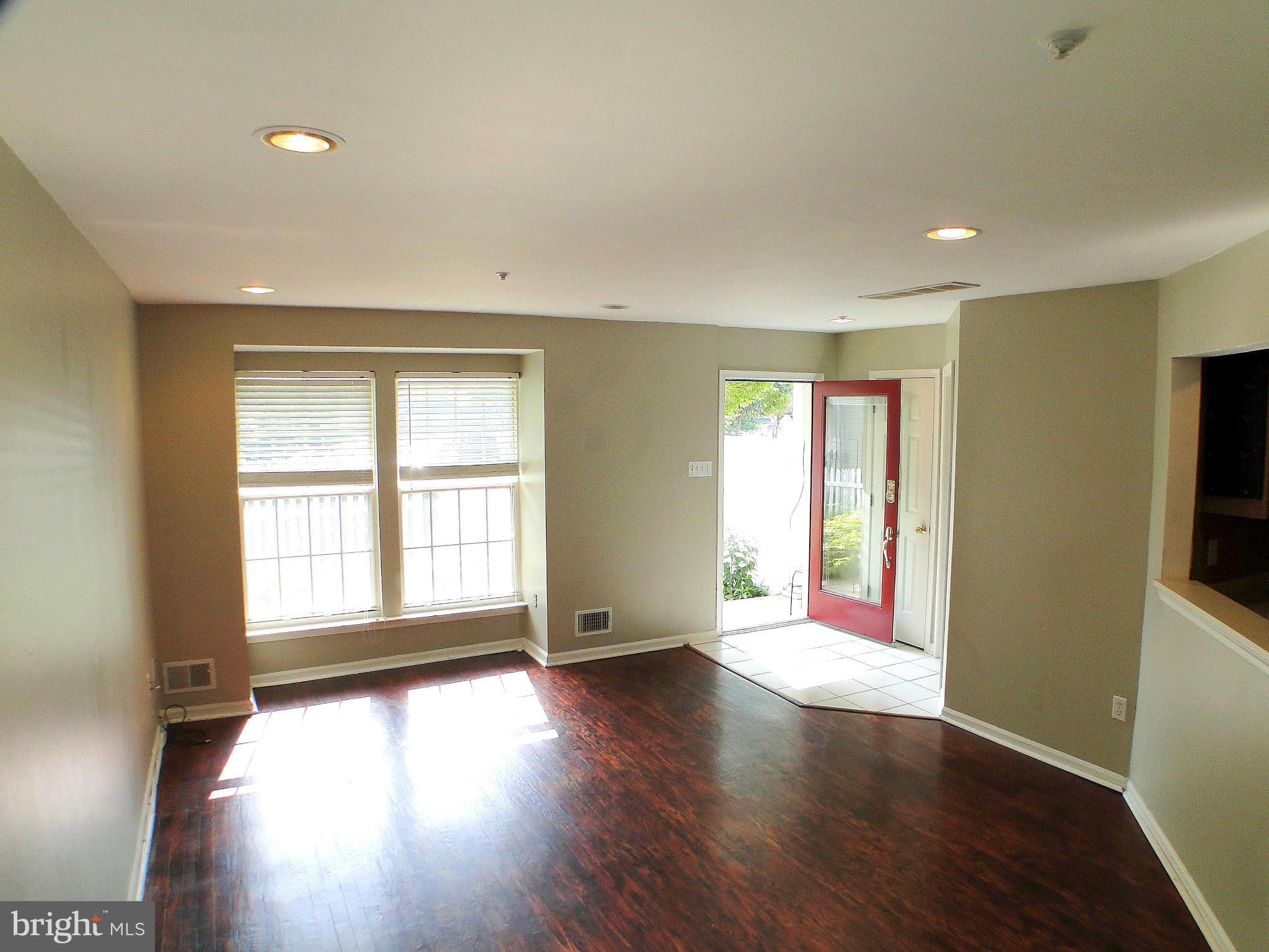 4200 Maple Path Circle, Unit 34 Baltimore, MD 21236 - Photo 6 of 30 Tons of Natural Light