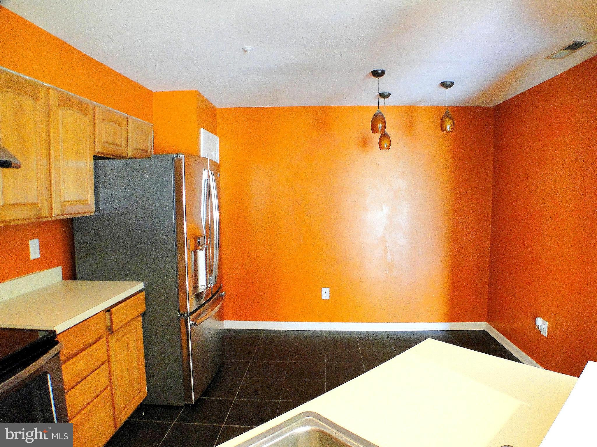 4200 Maple Path Circle, Unit 34 Baltimore, MD 21236 - Photo 10 of 30 Eat-in Kitchen