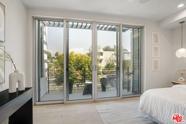 $7,900 | 1840 17th Street, Unit 1, Santa Monica, CA 90404