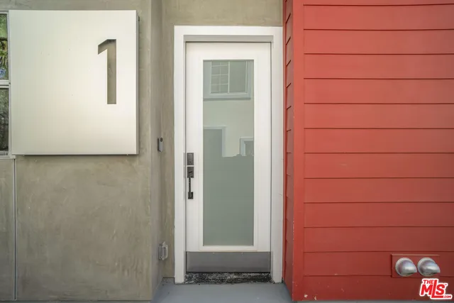 $7,900 | 1840 17th Street, Unit 1, Santa Monica, CA 90404