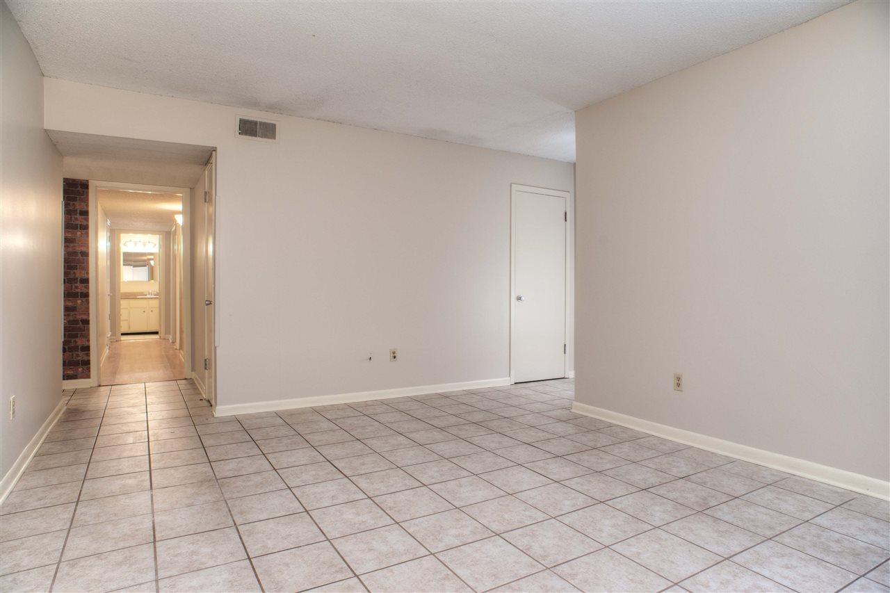 983 June Road, Unit 1 Memphis, TN 38119 - Photo 3 of 14 Gallery Image 3