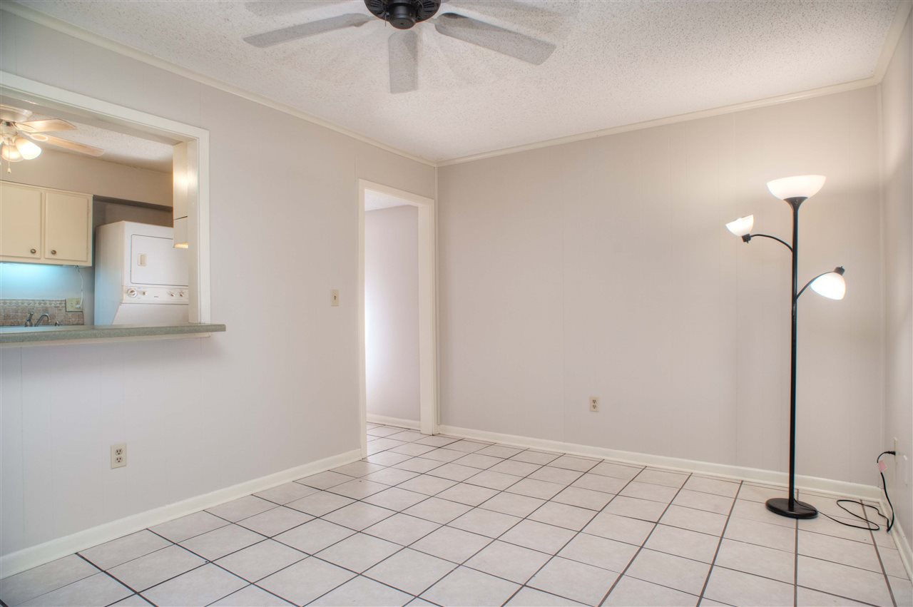 983 June Road, Unit 1 Memphis, TN 38119 - Photo 4 of 14 14x10 Dining Room, also with Fresh Paint and Tile Floor