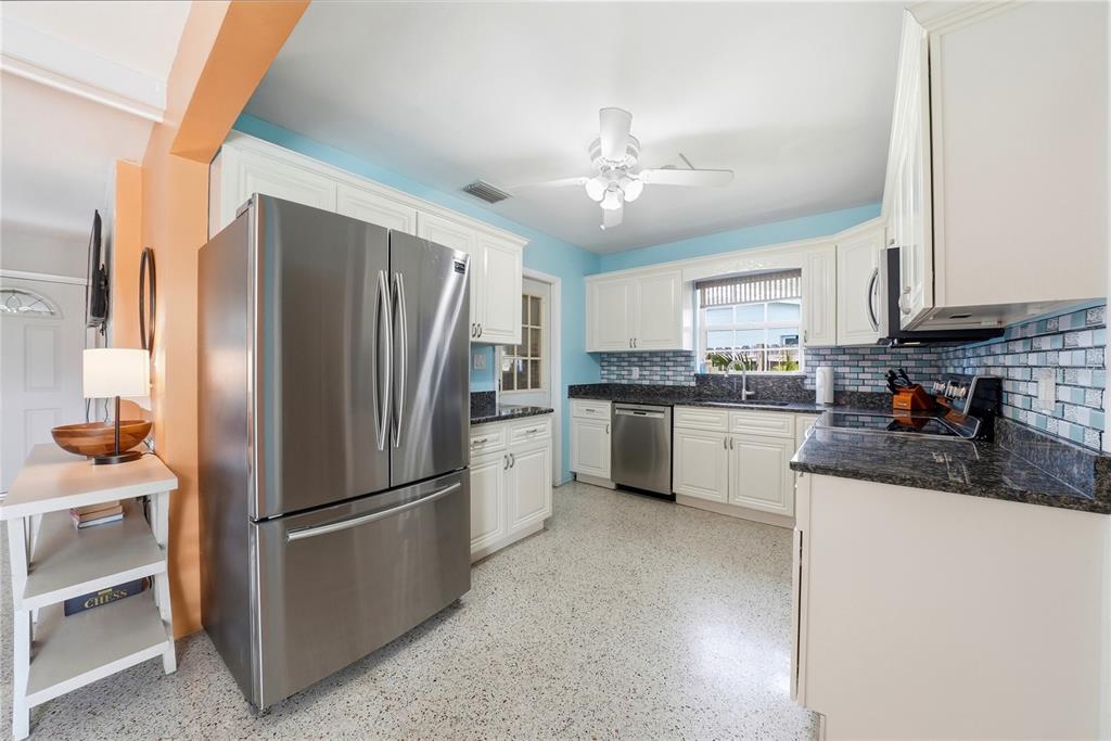 10437 52nd Avenue North St. Petersburg, FL 33708 - Photo 36 of 36