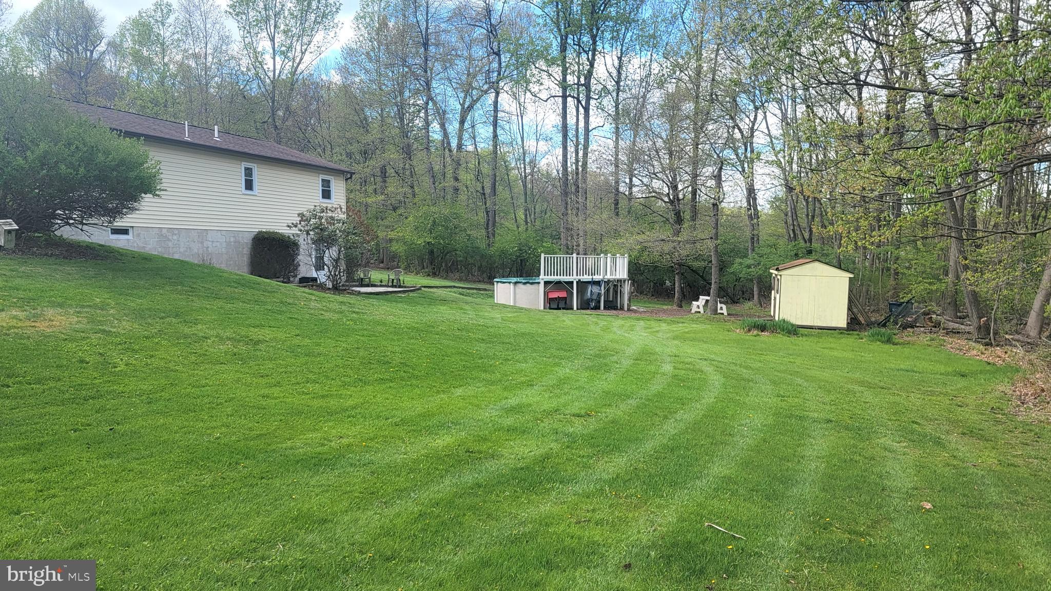 1313 Chestnut Hill Road Morgantown, PA 19543 - Photo 27 of 33 VIEW OF BACK FROM SIDE
