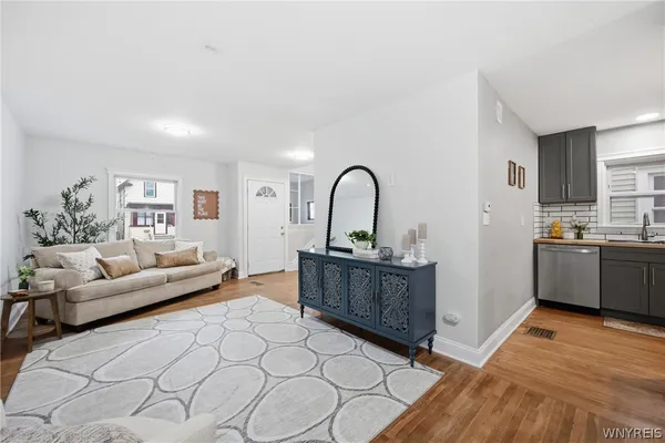 $169,900 | 92 Gallatin Avenue, Buffalo, NY 14207