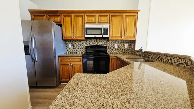 $2,100 | 4823 Via Palm Lakes, Unit 1306, West Palm Beach, FL 33417