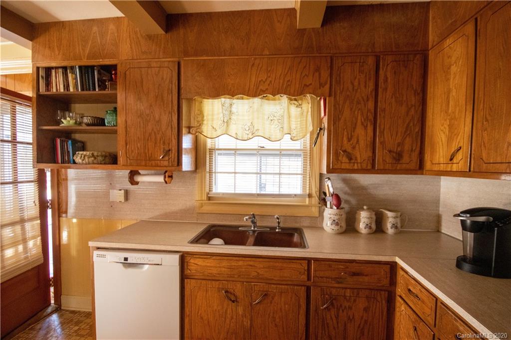 1534 Starcross Road Lenoir, NC 28645 - Photo 24 of 47 Gallery Image 24