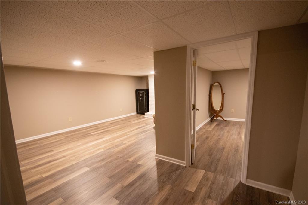 1534 Starcross Road Lenoir, NC 28645 - Photo 37 of 47 Gallery Image 37