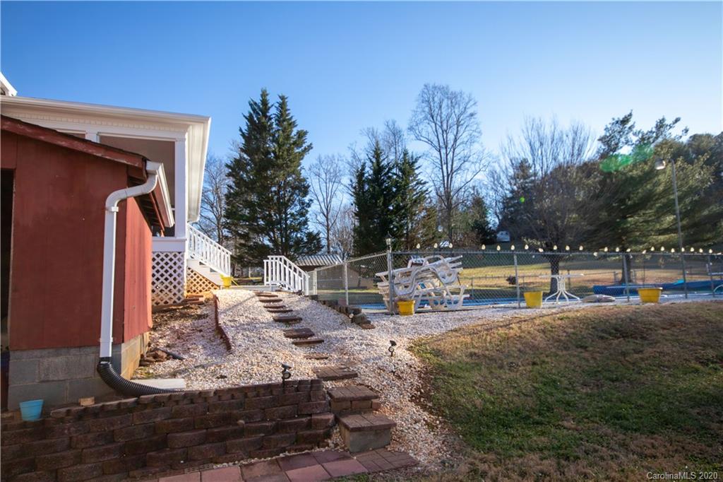 1534 Starcross Road Lenoir, NC 28645 - Photo 44 of 47 Gallery Image 44