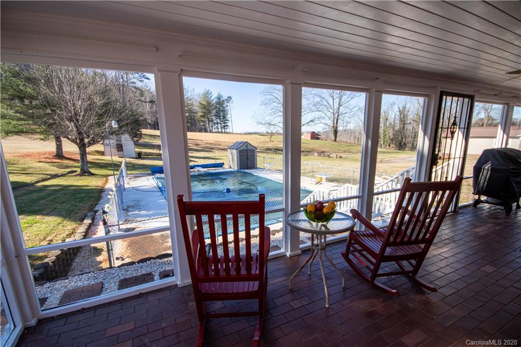 1534 Starcross Road Lenoir, NC 28645 - Photo 9 of 47 Gallery Image 9