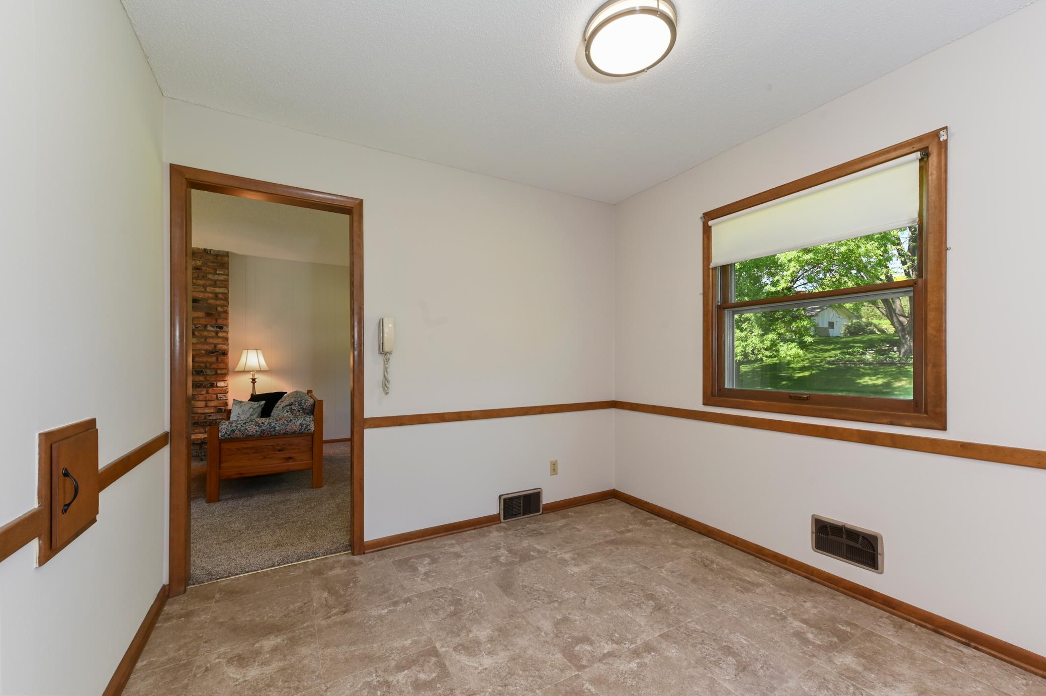 10032 Oxborough Road Bloomington, MN 55437 - Photo 16 of 39 Gallery Image 16