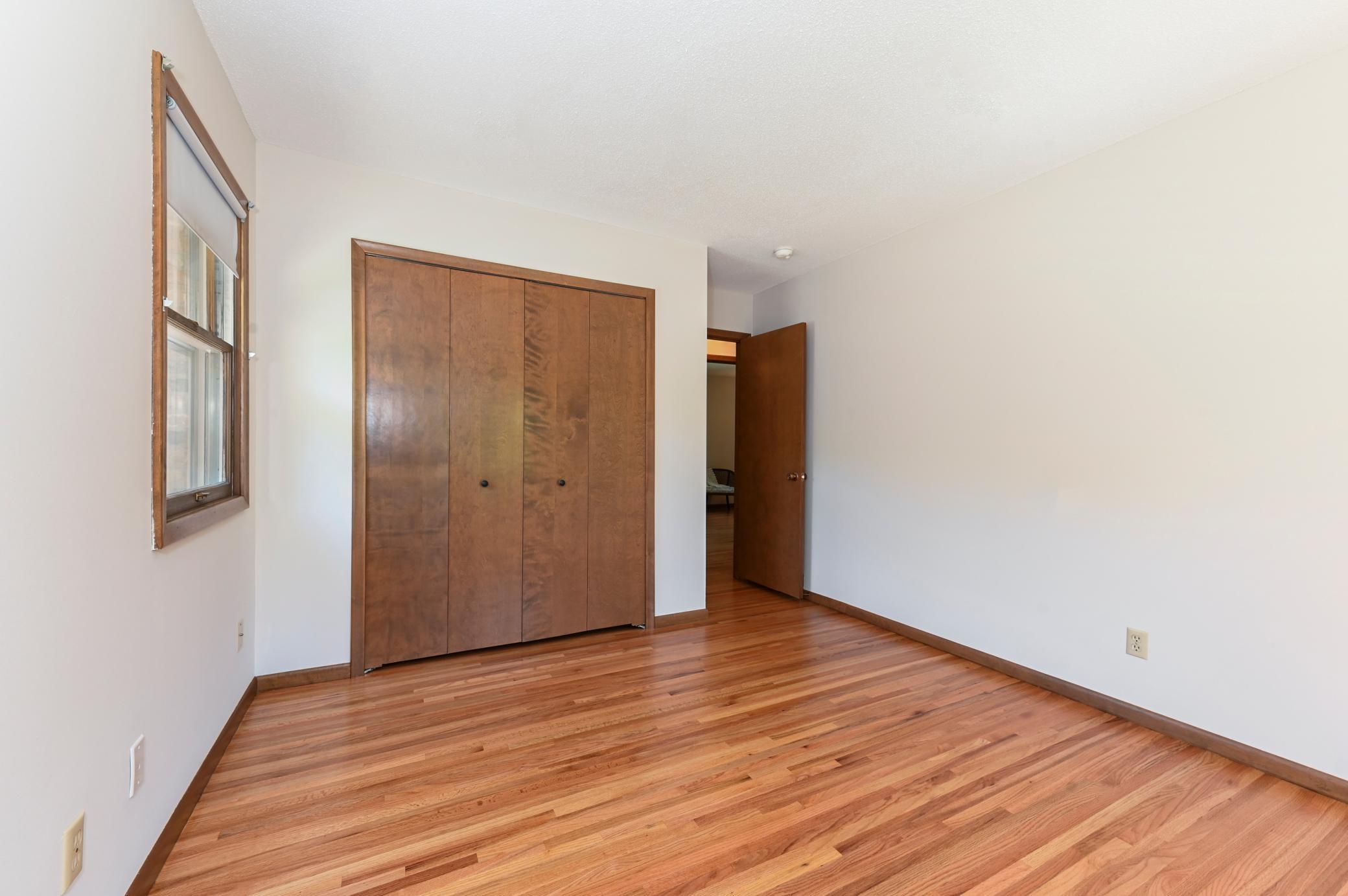 10032 Oxborough Road Bloomington, MN 55437 - Photo 26 of 39 Gallery Image 26