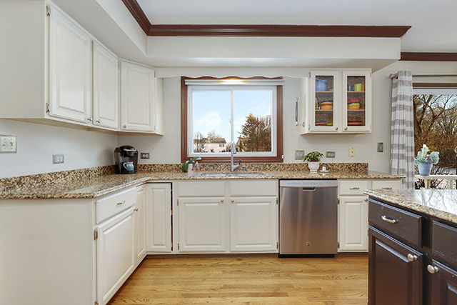 998 Plum Tree Road Fox River Grove, IL 60021 - Photo 21 of 52
