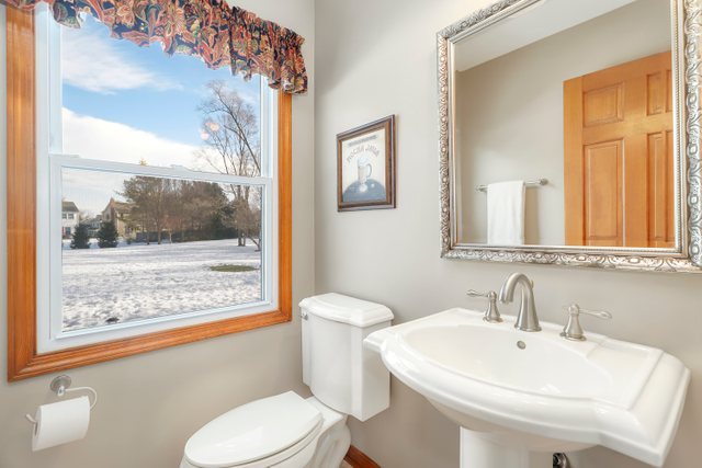 998 Plum Tree Road Fox River Grove, IL 60021 - Photo 36 of 52