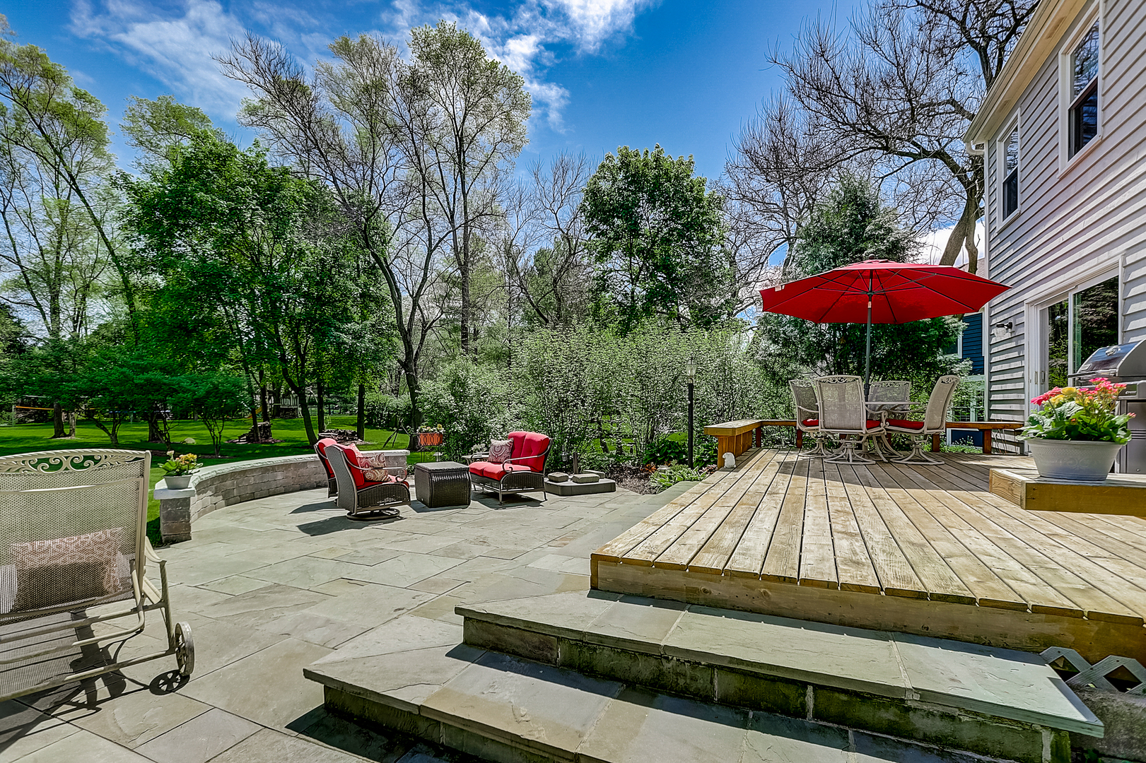 998 Plum Tree Road Fox River Grove, IL 60021 - Photo 8 of 52