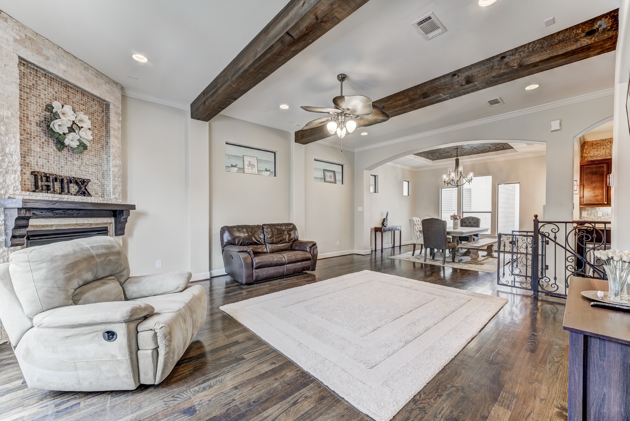 2308 Couch Street Houston, TX 77008 - Photo 13 of 50