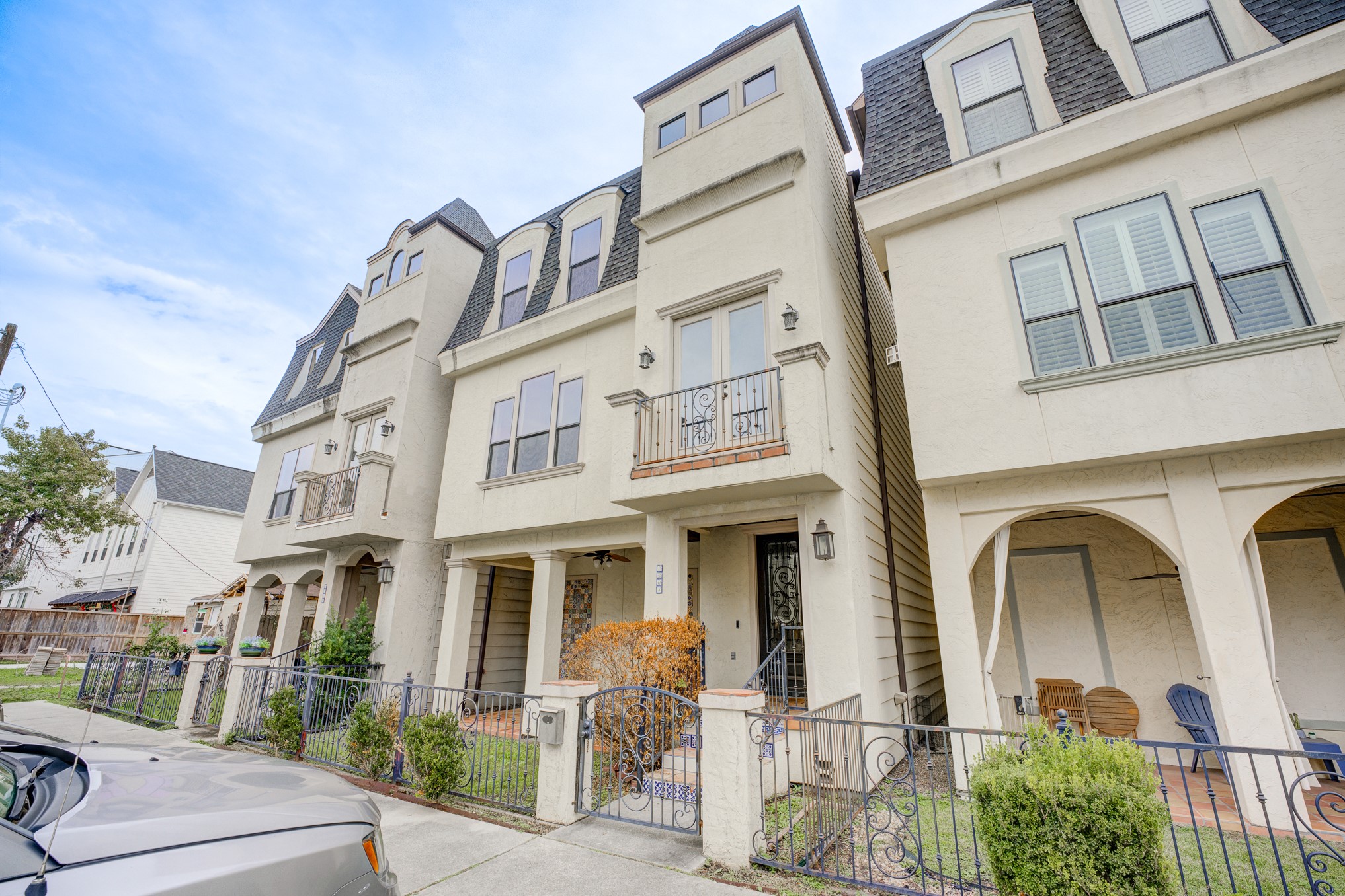 2308 Couch Street Houston, TX 77008 - Photo 5 of 50