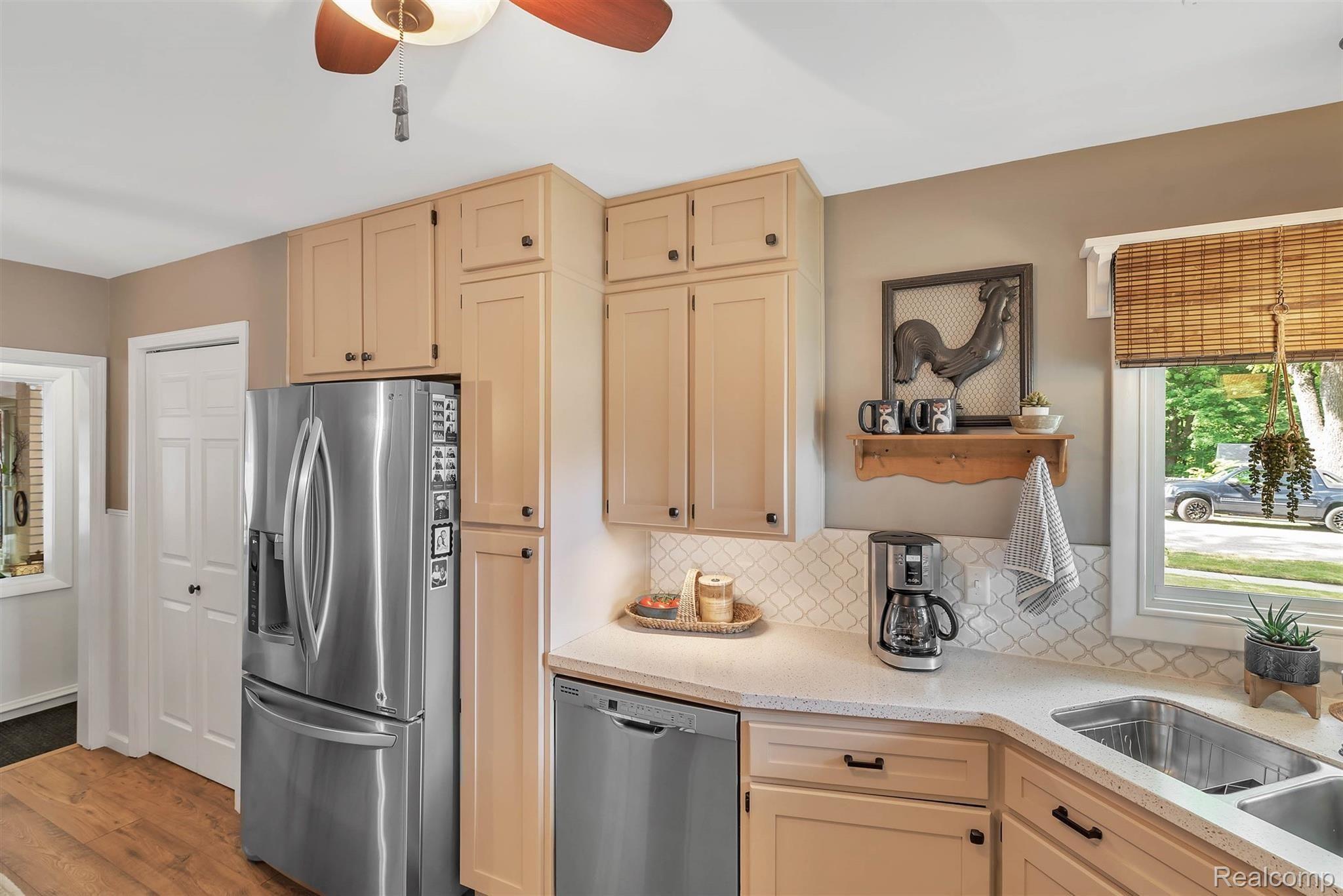 603 Hickory Street Fenton, MI 48430 - Photo 8 of 50 28-603 Hickory St -WindowStill-Real.jpg