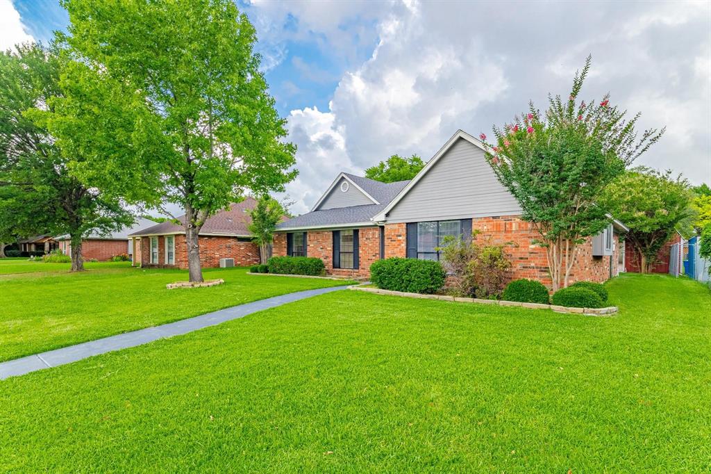 3618 Flagstone Avenue Rowlett, TX 75088 - Photo 3 of 28