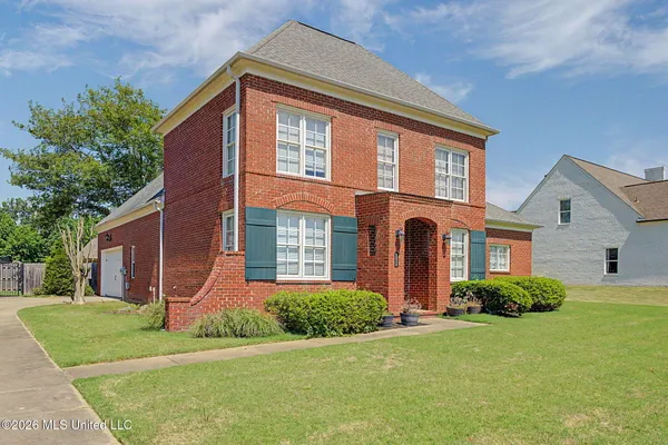 $379,900 | 3345 Pettingill Way, Hernando, MS 38632