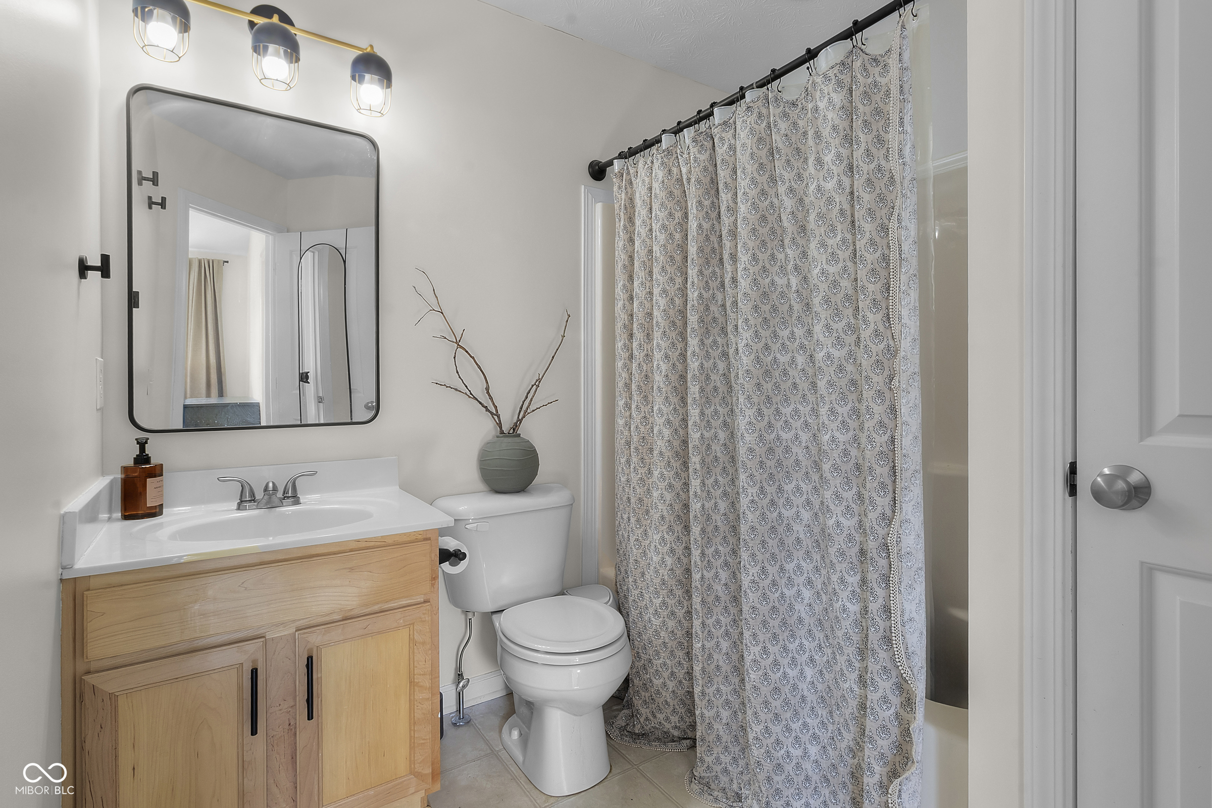 9010 Mercer Drive Fishers, IN 46038 - Photo 21 of 39