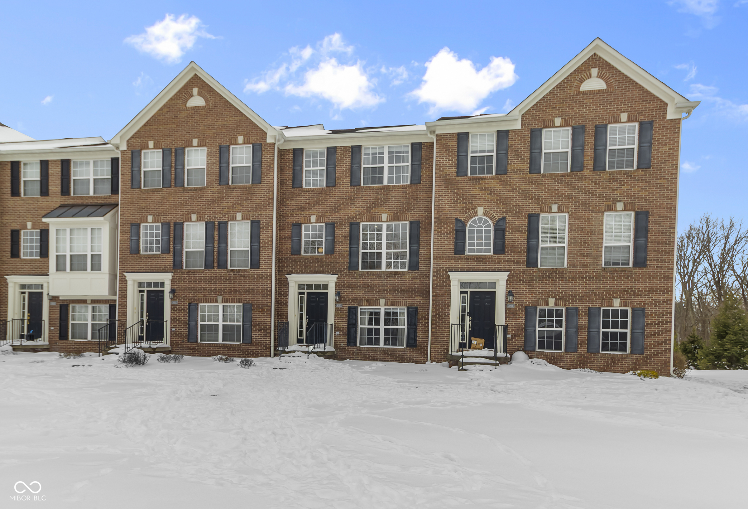 9010 Mercer Drive Fishers, IN 46038 - Photo 3 of 39