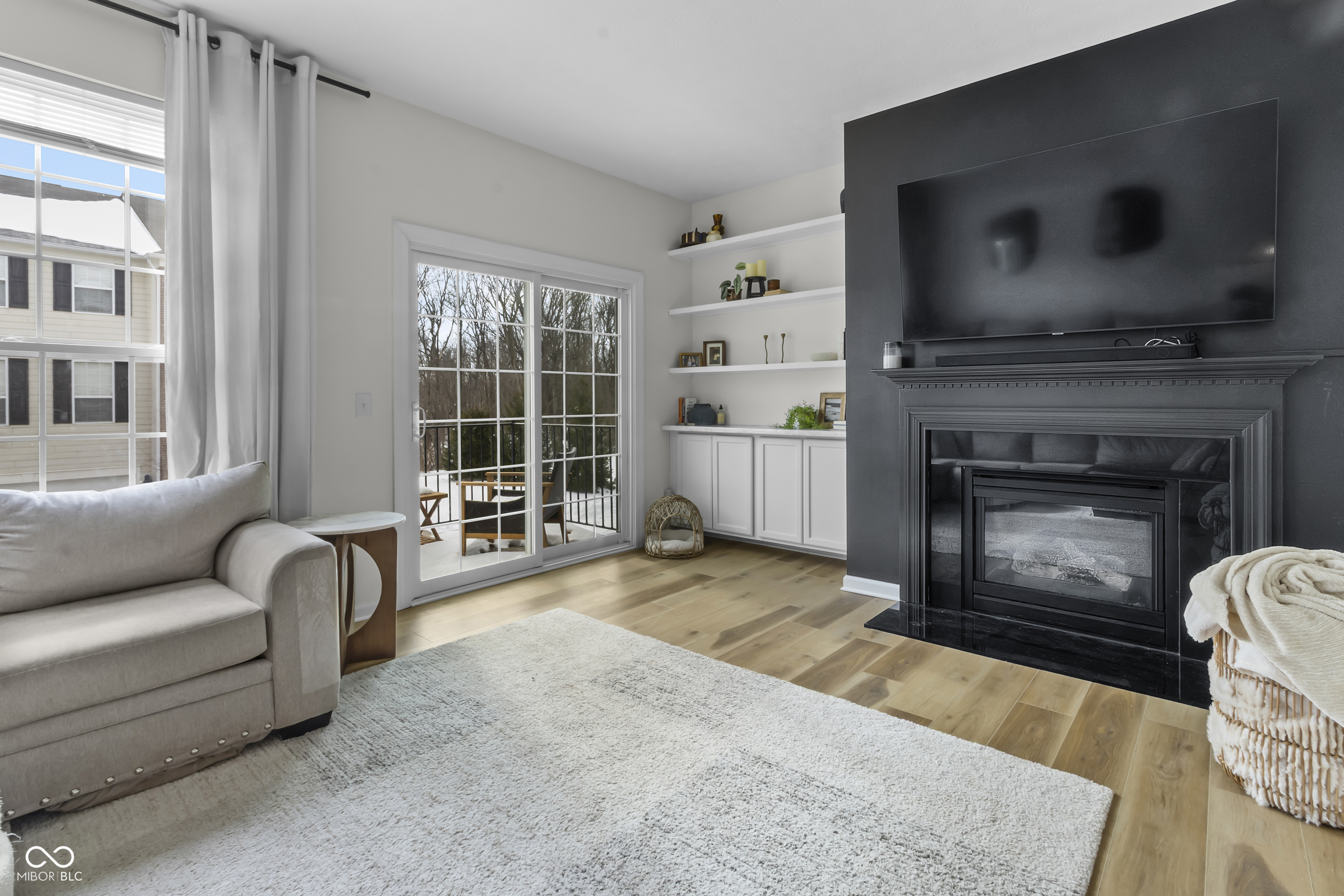 9010 Mercer Drive Fishers, IN 46038 - Photo 6 of 36