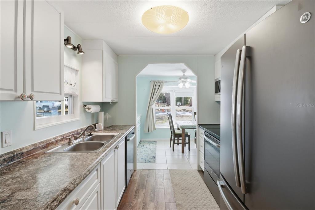 12021 Formosa Street Brooksville, FL 34613 - Photo 9 of 30