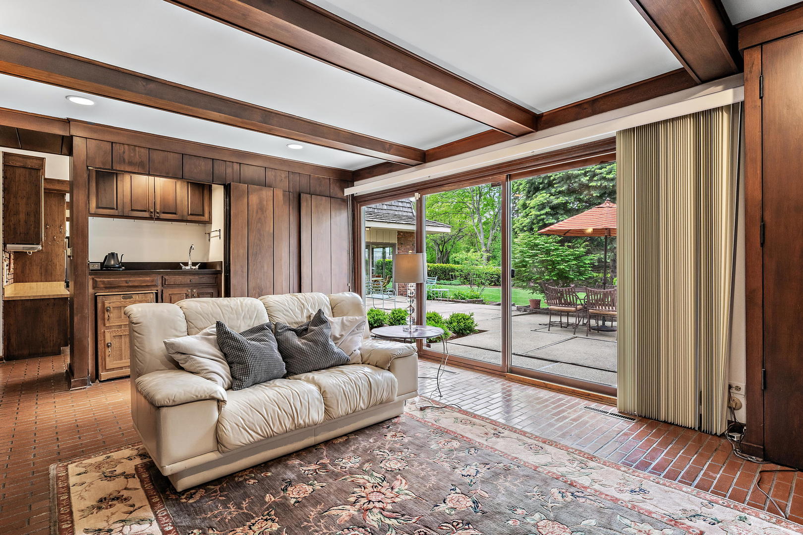 9 Hampton Drive Oak Brook, IL 60523 - Photo 7 of 27 a living room with furniture and a large window