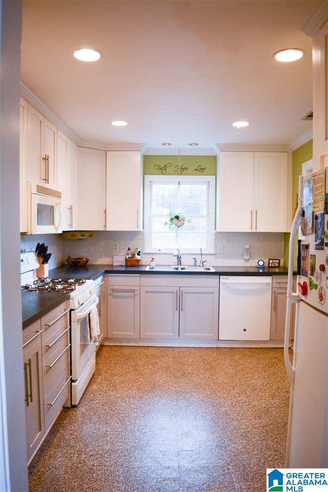 6609 Lynn Avenue Southwest Leeds, AL 35094 - Photo 25 of 32