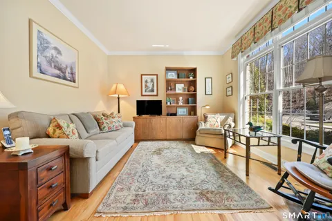 $725,000 | 55 Spice Bush Lane, Unit 55, Milford, CT 06461