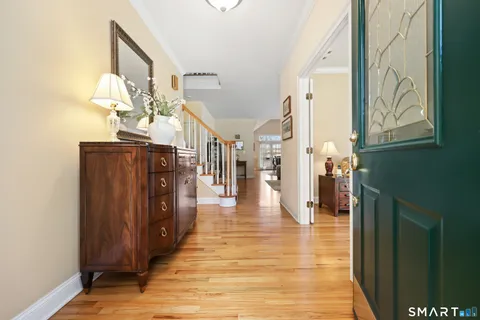 $725,000 | 55 Spice Bush Lane, Unit 55, Milford, CT 06461