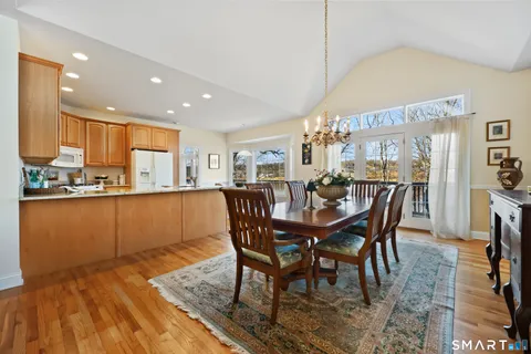 $725,000 | 55 Spice Bush Lane, Unit 55, Milford, CT 06461