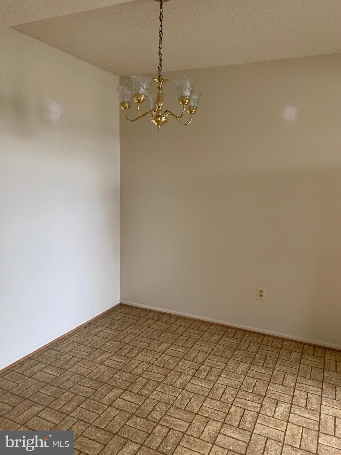 119 Fort Evans Road Southeast, Unit C Leesburg, VA 20175 - Photo 12 of 18 Dining area