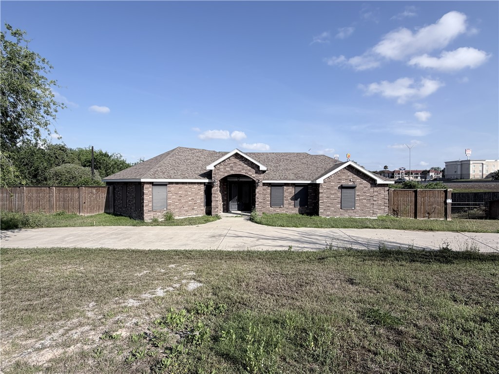 4602 Sandy Ridge Street Corpus Christi, TX 78410 - Photo 3 of 27