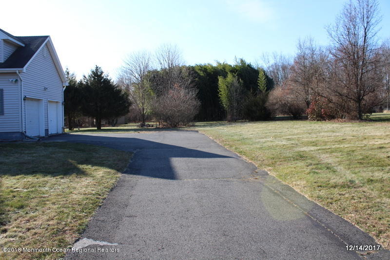 3 Whispering Spring Drive Millstone Township, NJ 08510 - Photo 7 of 49 IMG_0344