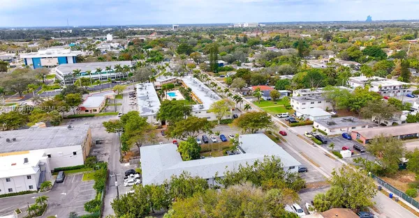 $260,000 | 2458 Polk Street, Unit 201, Hollywood, FL 33020