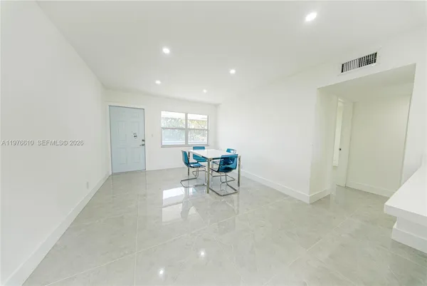 $260,000 | 2458 Polk Street, Unit 201, Hollywood, FL 33020