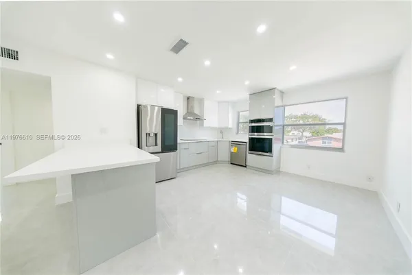 $260,000 | 2458 Polk Street, Unit 201, Hollywood, FL 33020