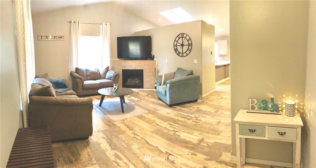 17549 Loop Lane Southeast Yelm, WA 98597 - Photo 6 of 25