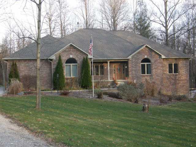 2025 Rabbit Run Martinsville, IN 46151 - Photo 1 of 12 Gallery Image 1