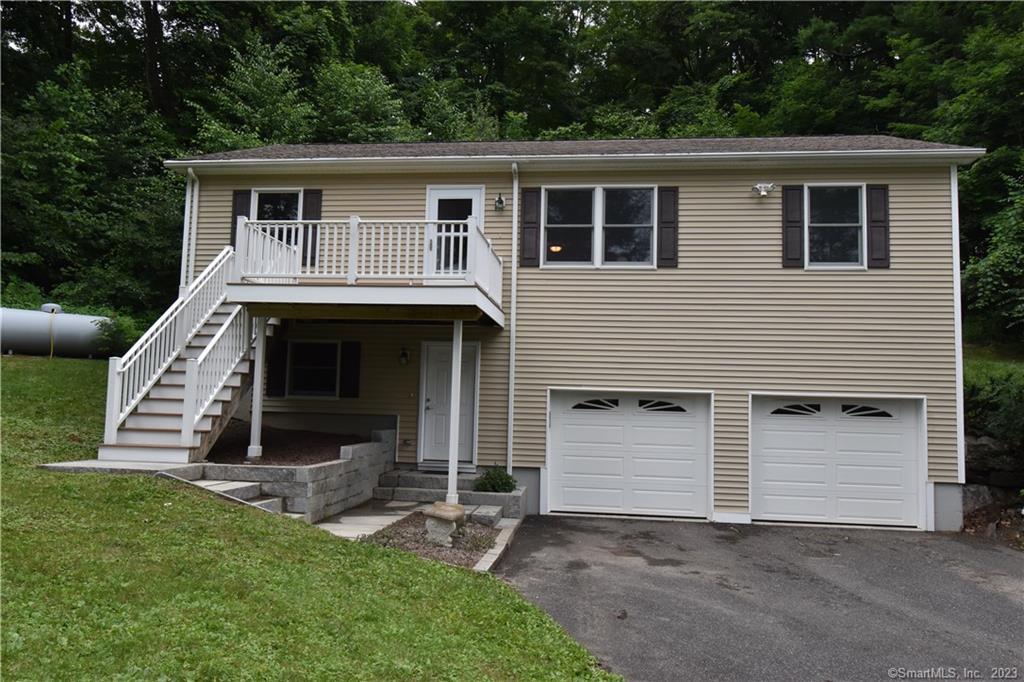 113 Transylvania Road Southbury, CT 06488 - Photo 1 of 1 11 Yrs young