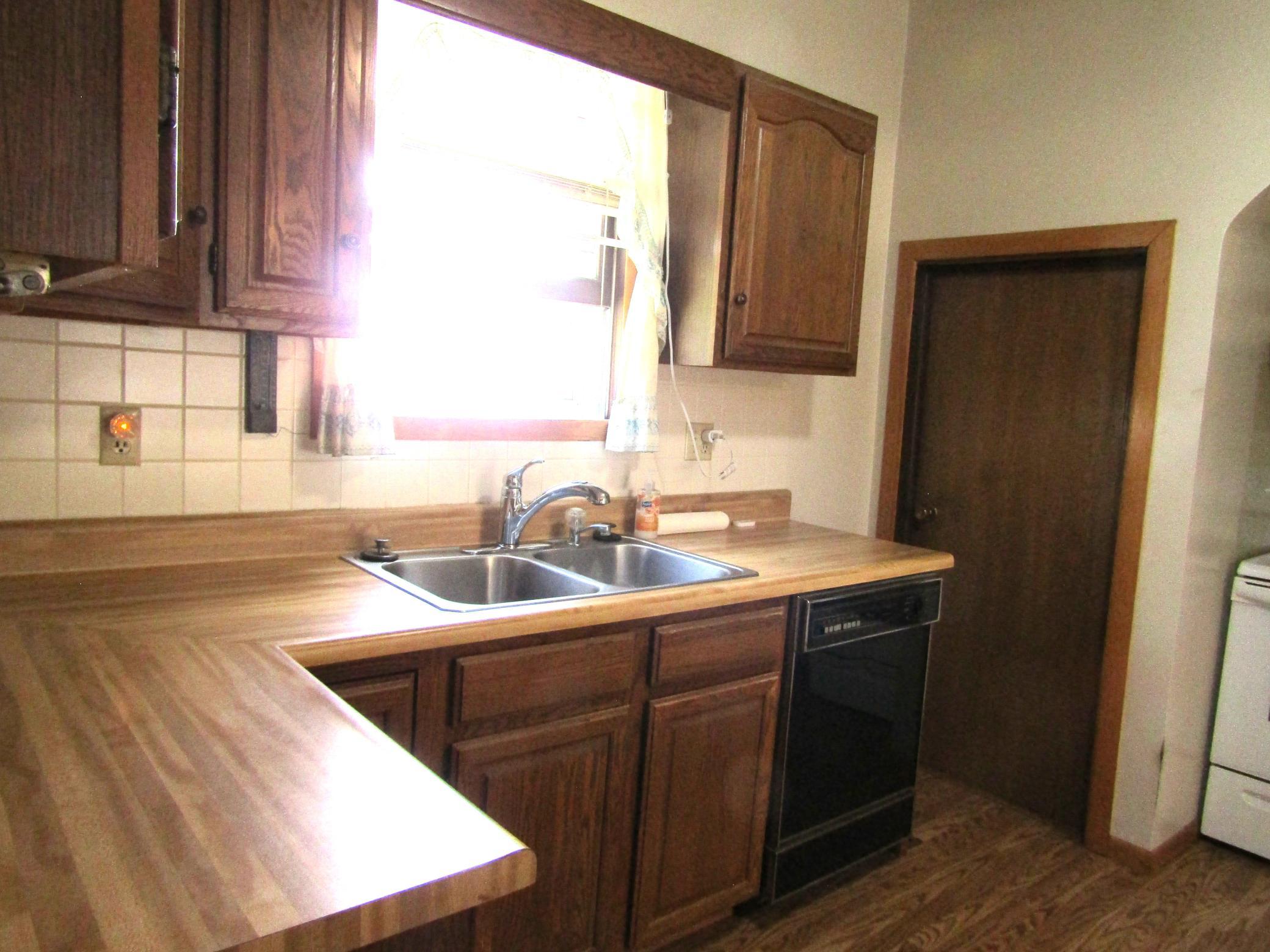 507 North 3rd Street Montevideo, MN 56265 - Photo 13 of 37