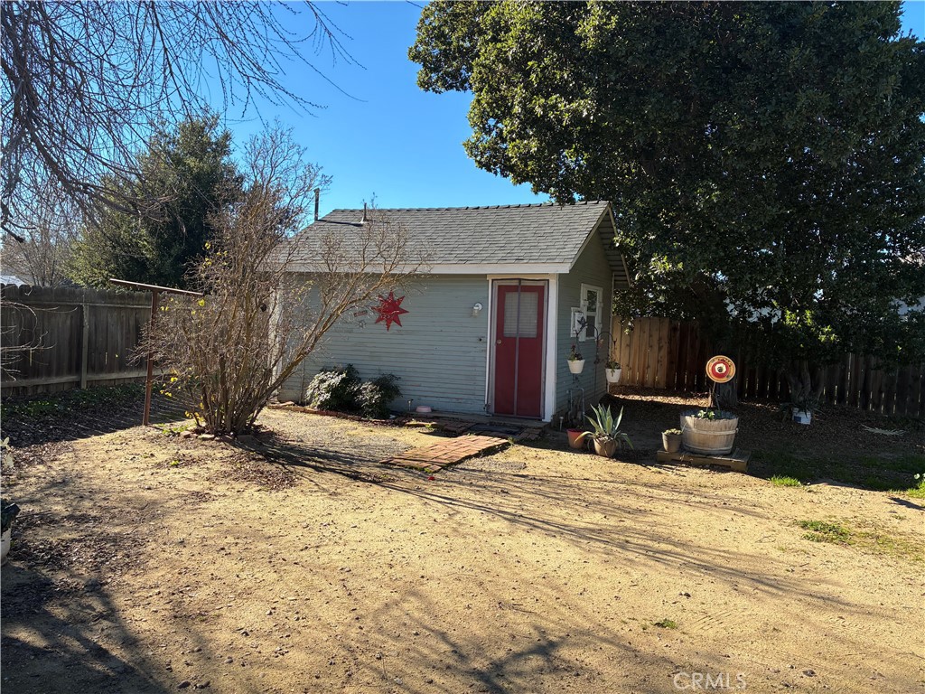 245 North 3rd Street Shandon, CA 93461 - Photo 10 of 21