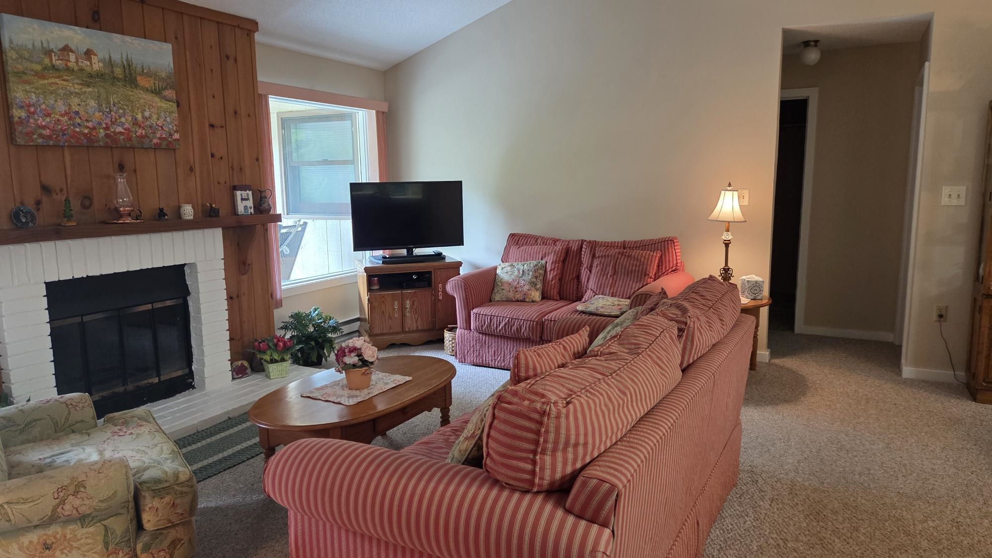 45 West Branch Road, Unit 15 Lincoln, NH 03251 - Photo 3 of 15