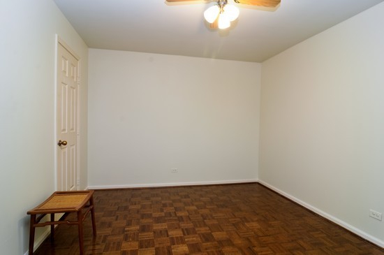 44 Park Lane, Unit 324 Park Ridge, IL 60068 - Photo 8 of 15 a view of an empty room