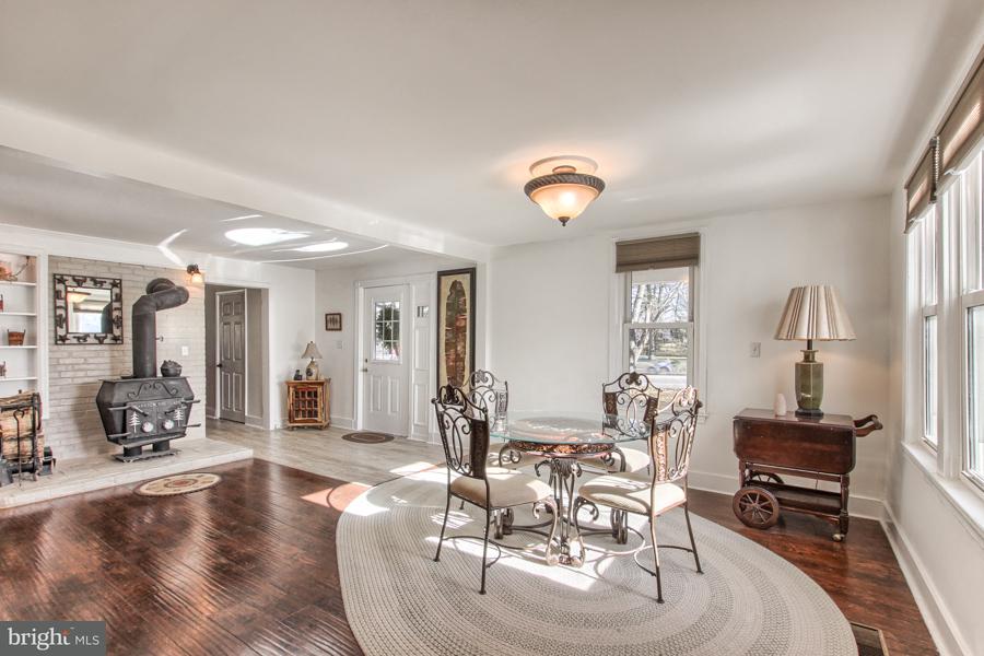 353 Silver Spring Road Mechanicsburg, PA 17050 - Photo 4 of 35 Gallery Image 4