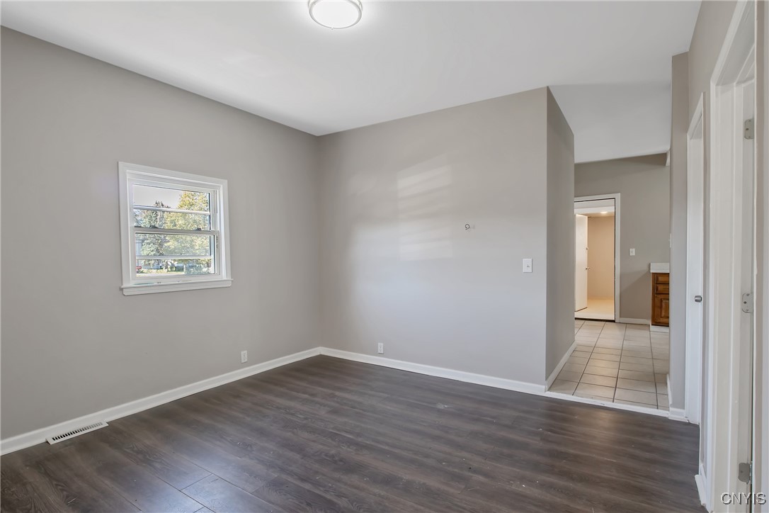 214 Rowland Street Syracuse, NY 13204 - Photo 13 of 45 First Floor Livingroom