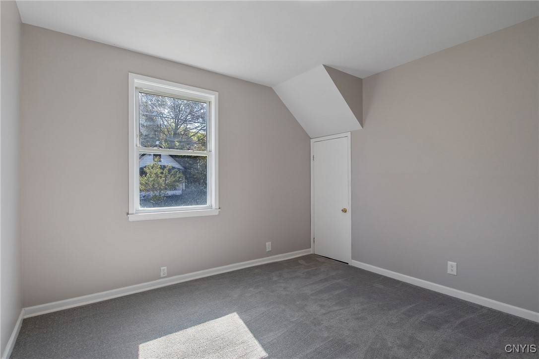 214 Rowland Street Syracuse, NY 13204 - Photo 17 of 45 First Floor